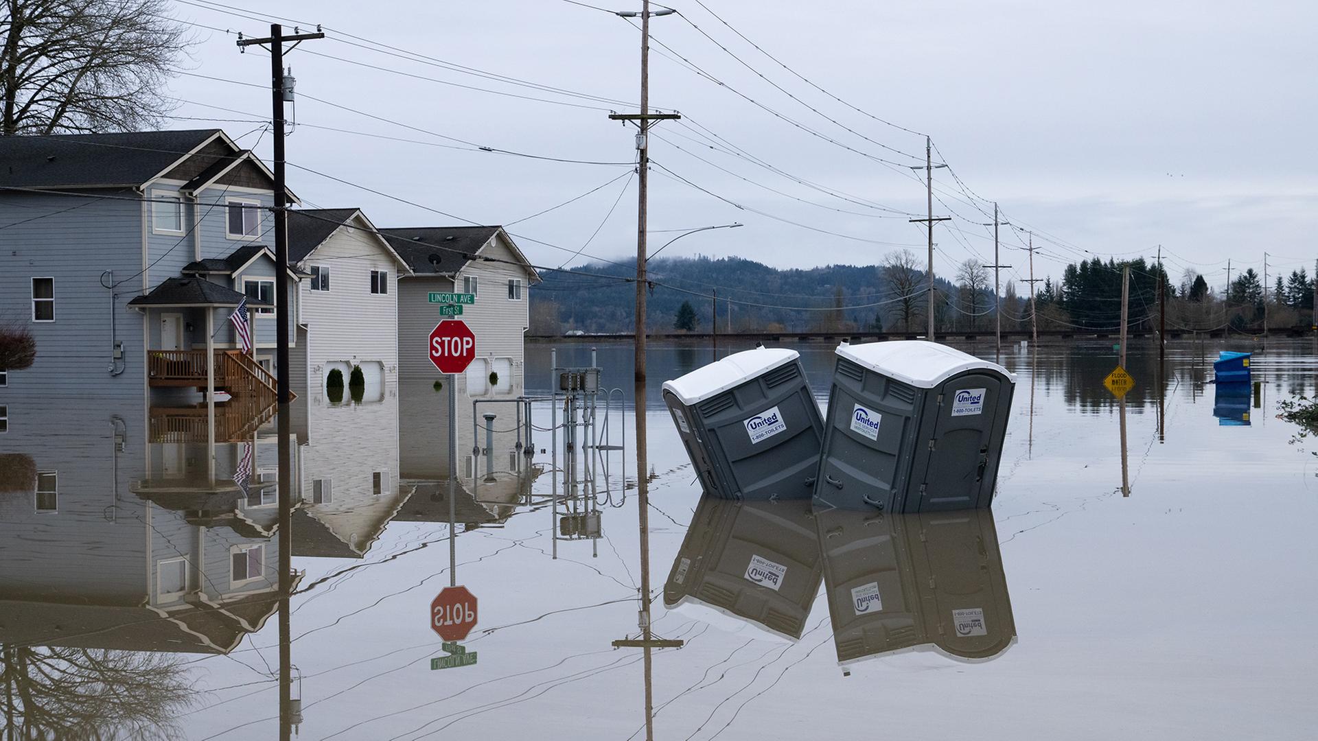 Blick auf überschwemmtes Gebiet in Snohomish (Washington, USA). | dpa