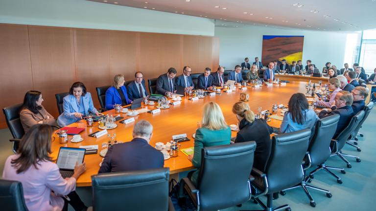 Wer steckt hinter der Phishing-Attacke?