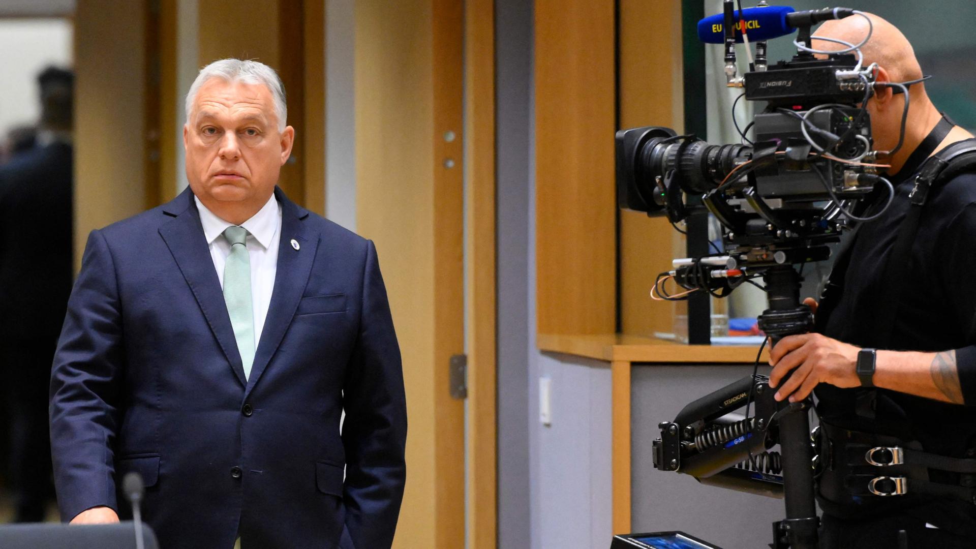 Orban trifft zu einem EU-Treffen in Brüssel (Belgien) ein. | AFP