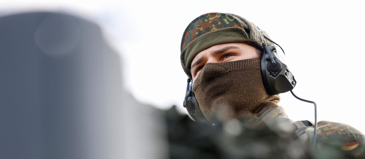 Ein Bundeswehr-Soldat bei einer Übung in Essenbach