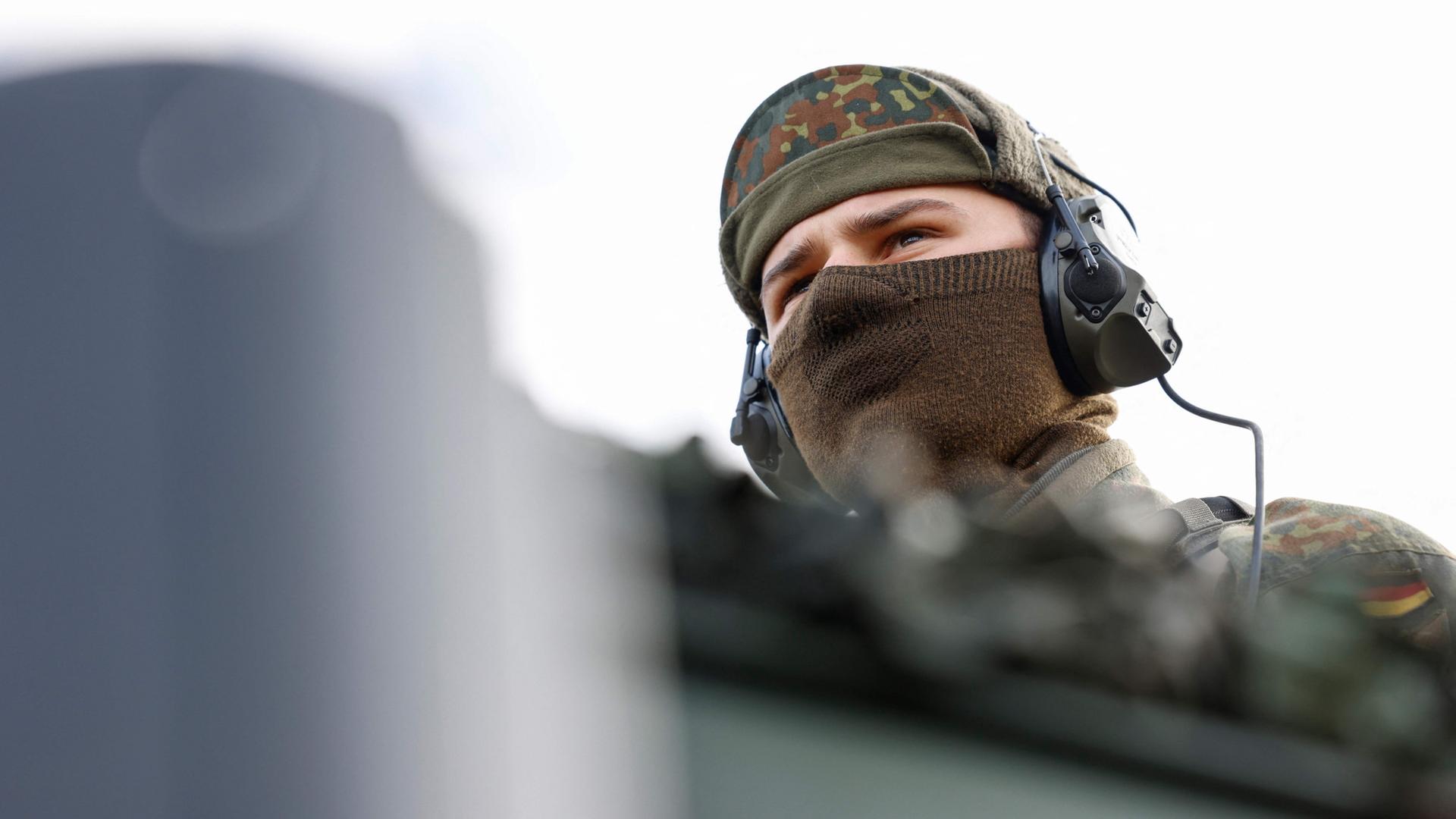 Ein Bundeswehr-Soldat bei einer Übung in Essenbach | AFP
