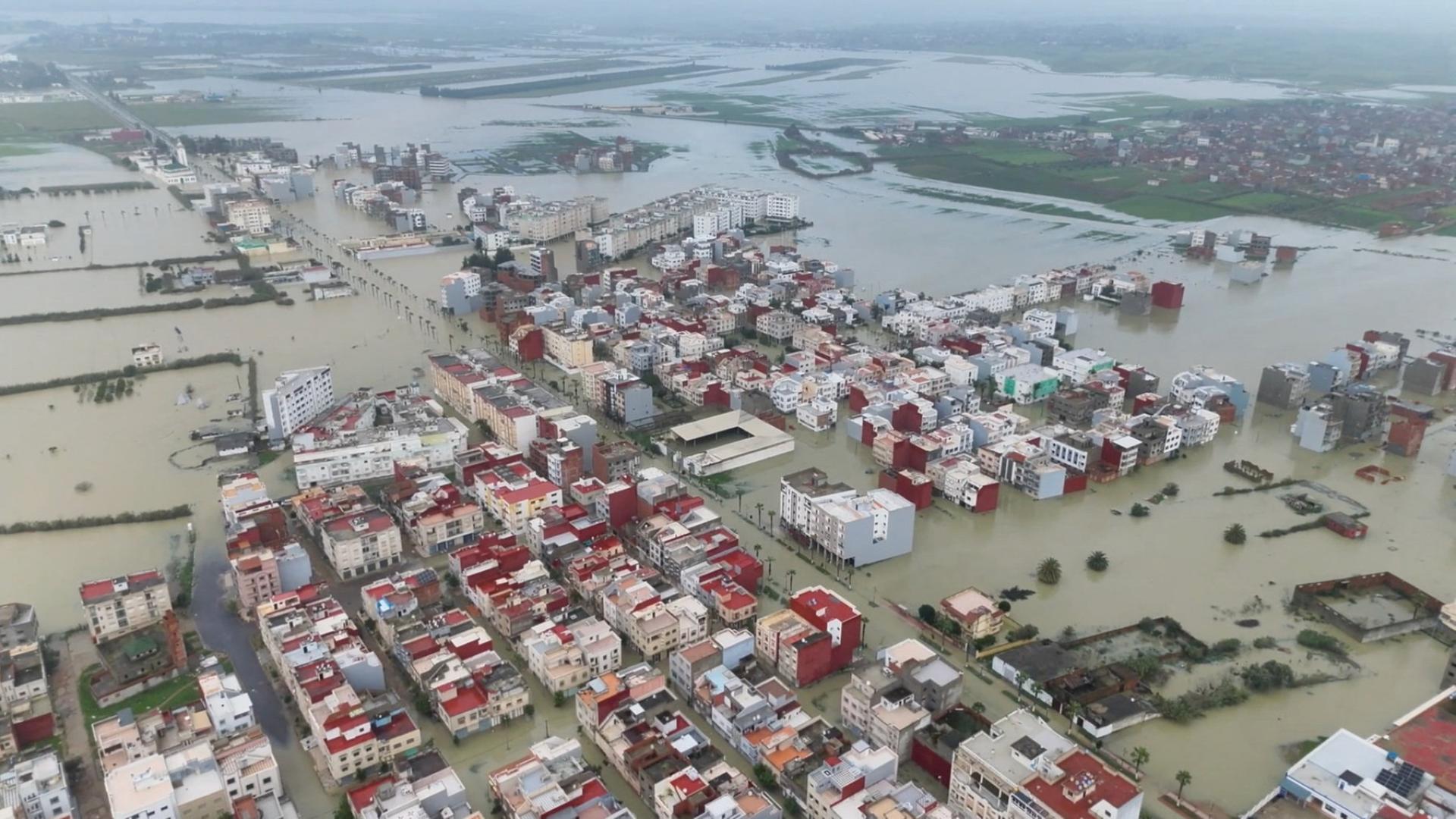 Eine Drohnenaufnahme der Überschwemmung in Ksar El Kebir, Marokko | via REUTERS