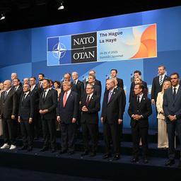 Gruppenfoto der Teilnehmer des NATO-Gipfels in Den Haag.