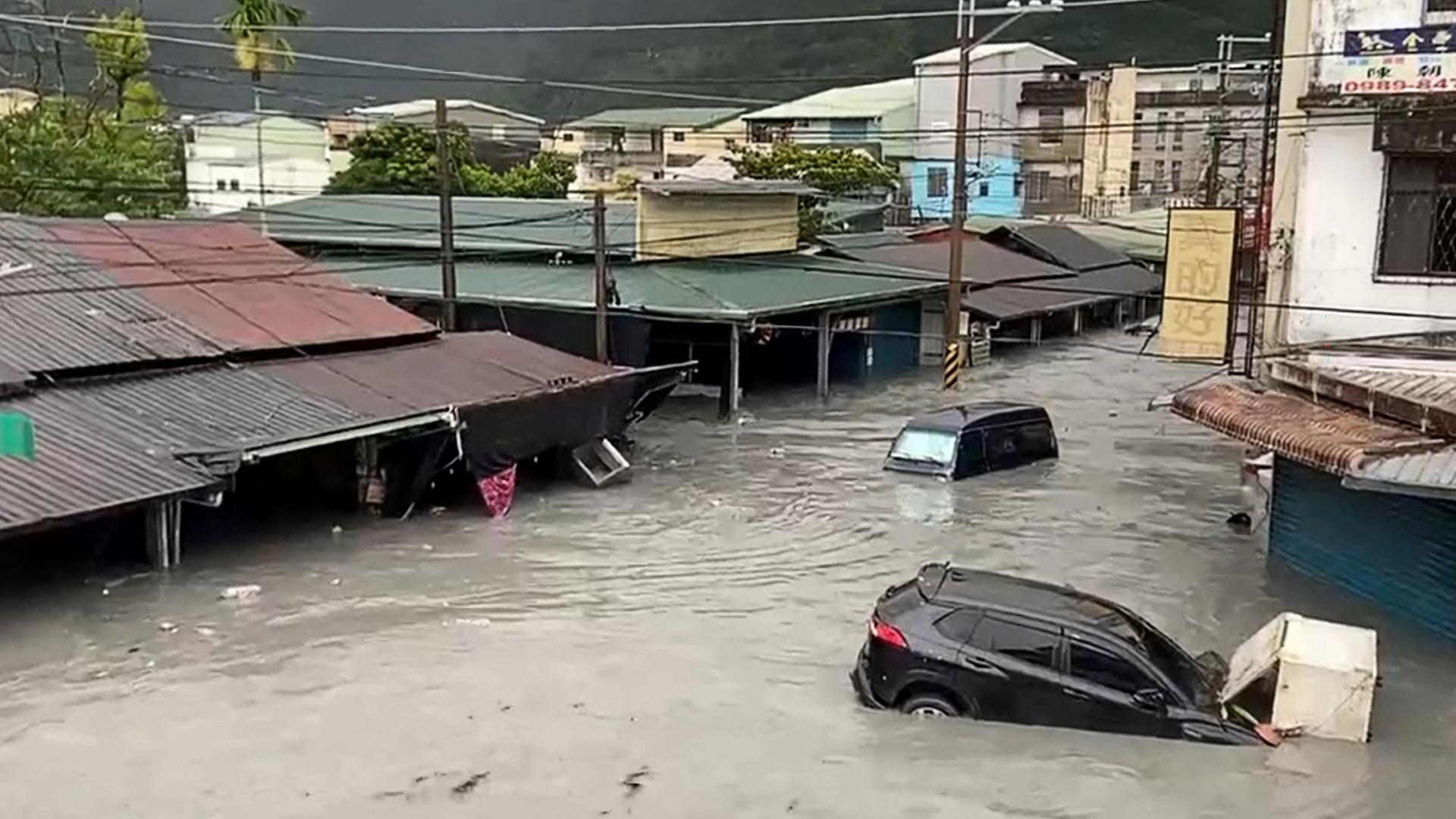 Tote und Vermisste in Taiwan durch Supertaifun 