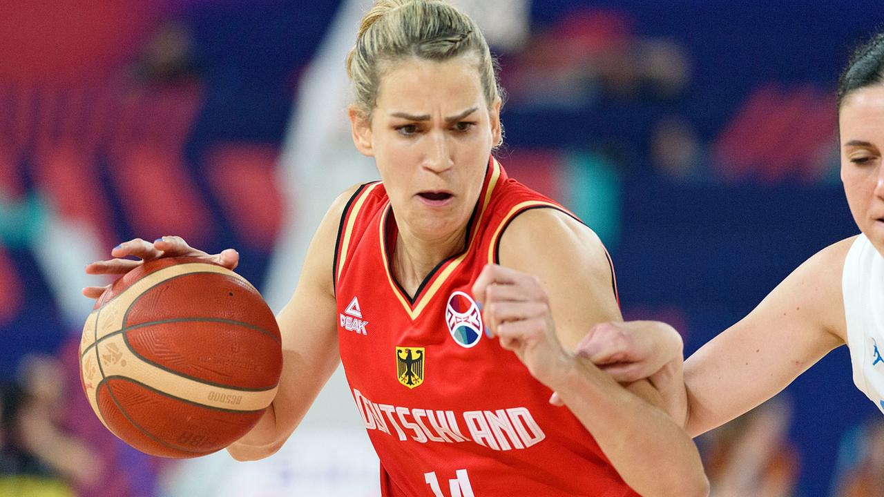 Die deutsche Basketballerin Sonja Greinacher