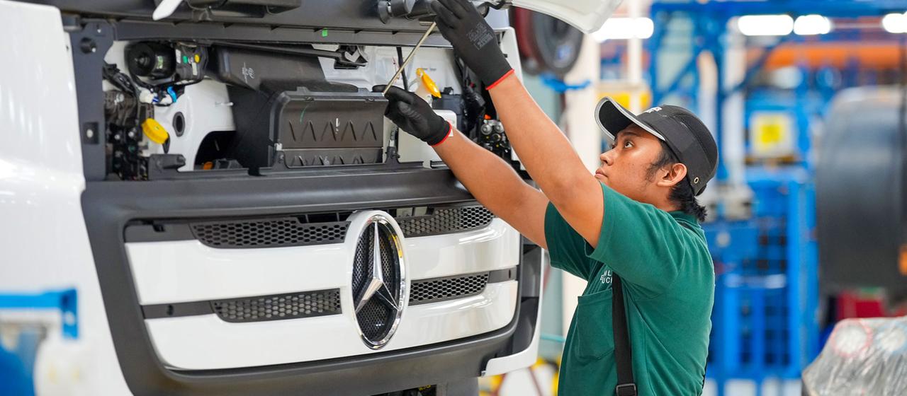 Daimler Truck Produktion in Indonesien.