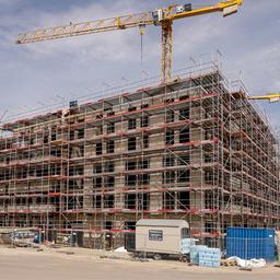 Baustelle für Neubauwohnungen in Hamburg.