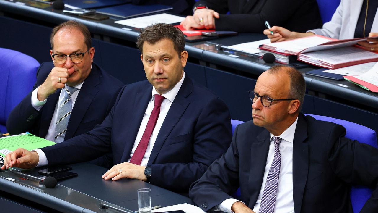 Casey currey onlyfans leak there is the resemblance, but in