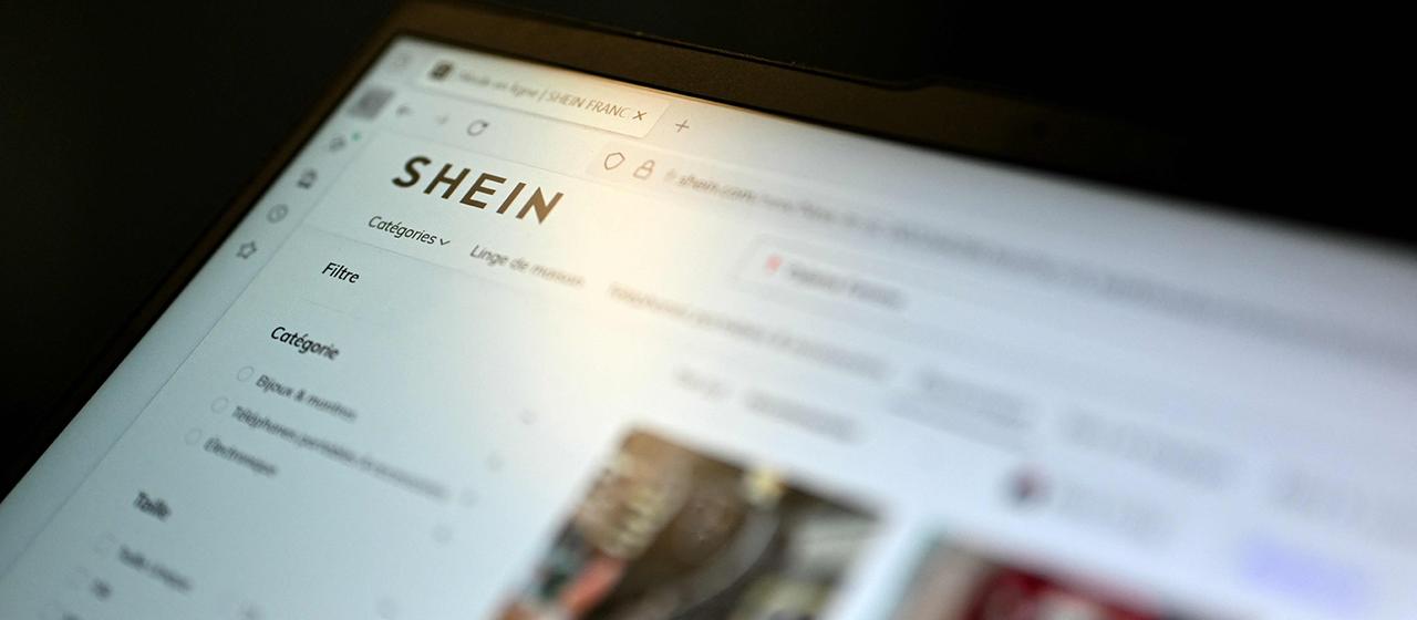 Dieses Foto zeigt die Webseite des asiatischen E-Commerce-Riesen Shein auf einem Laptop.