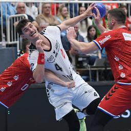 Nikolaj Enderleit von der MT Melsungen im Pokalspiel bei Tusem Essen