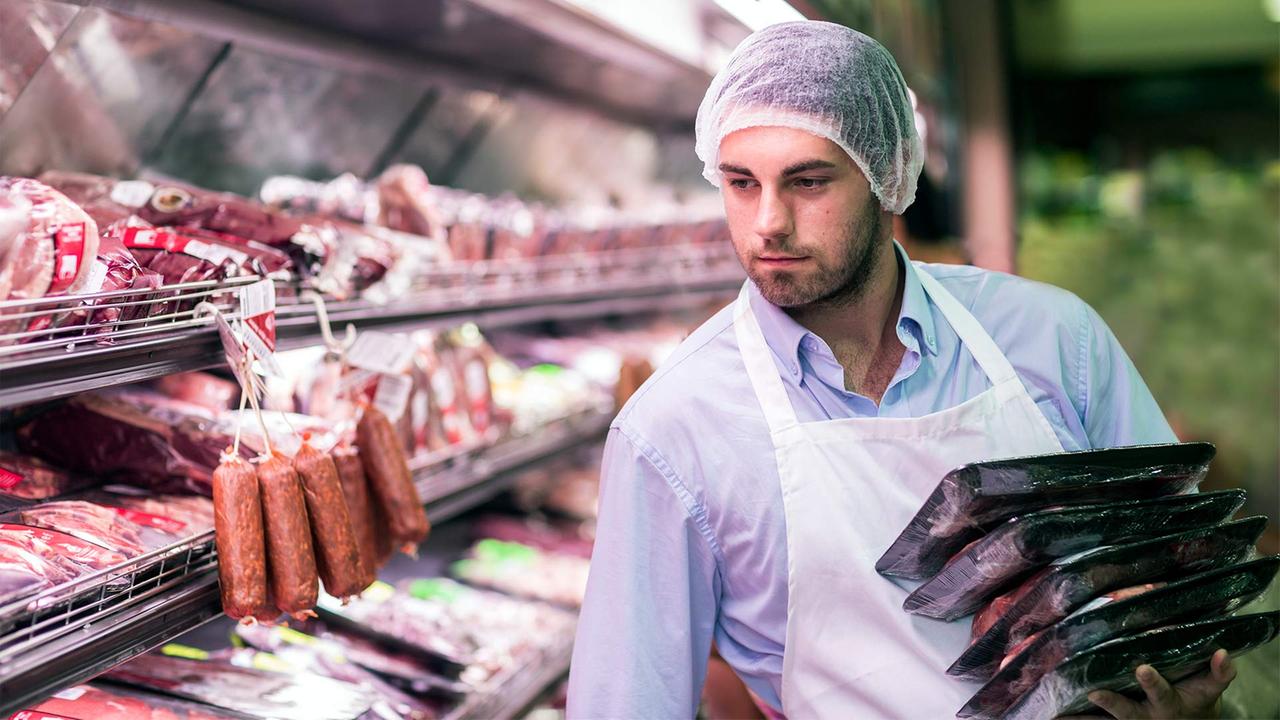 An der Fleischtheke ist der Fachkräftemangel am größten