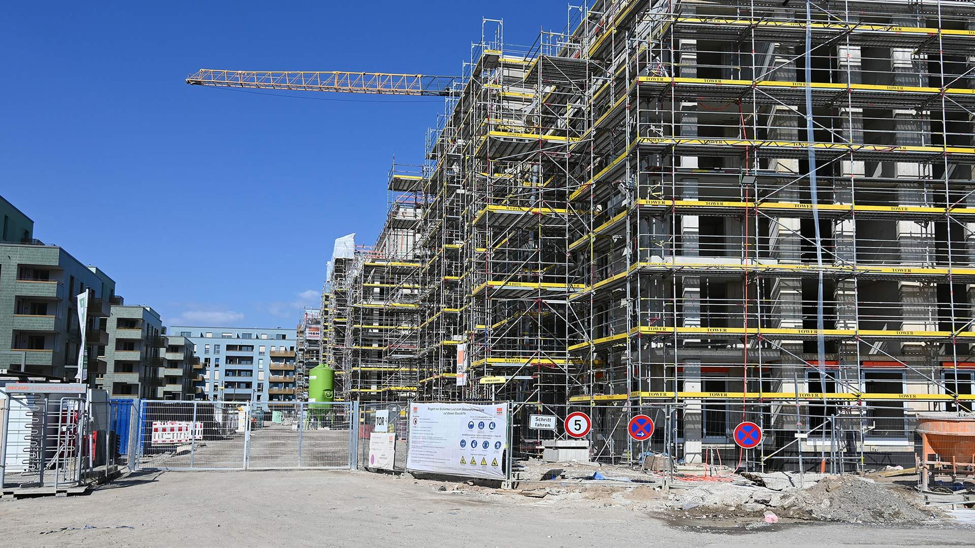 Baustelle neuer Wohngebäude. | picture alliance / dpa