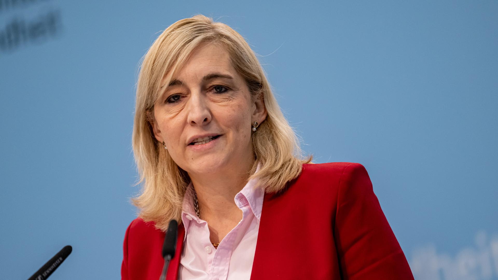 Gesundheitsministerin Warken erteilt Praxisgebühr eine Absage