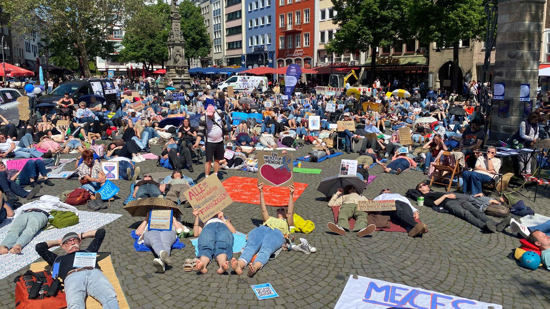 "Liegend-Demos" in mehreren NRW-Städten