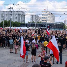 Im polnischen Kattowitz demonstrieren Menschen gegen Einwanderung.