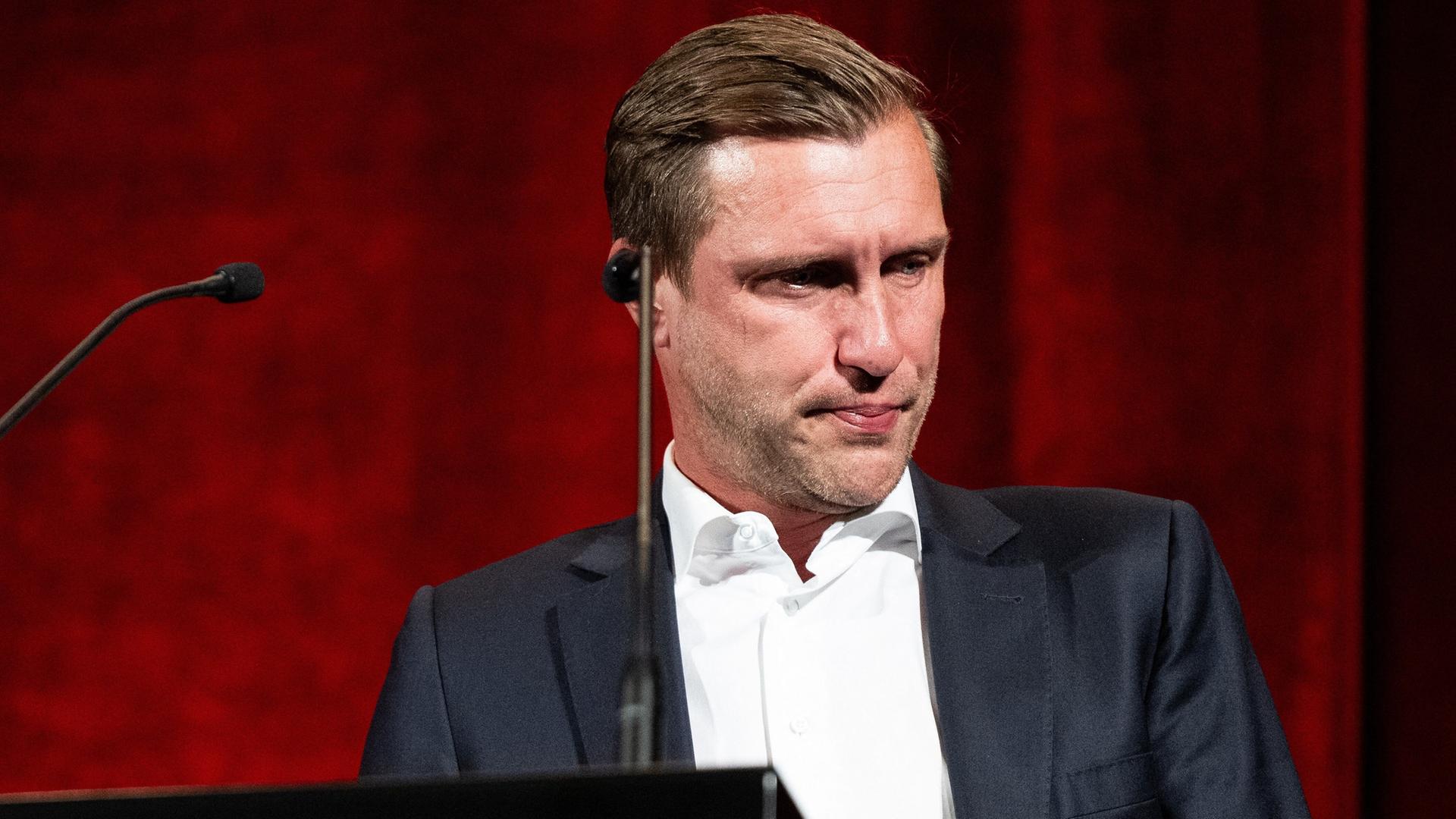 "Marzipan"-Krösche verlässt die Eintracht unter Tränen