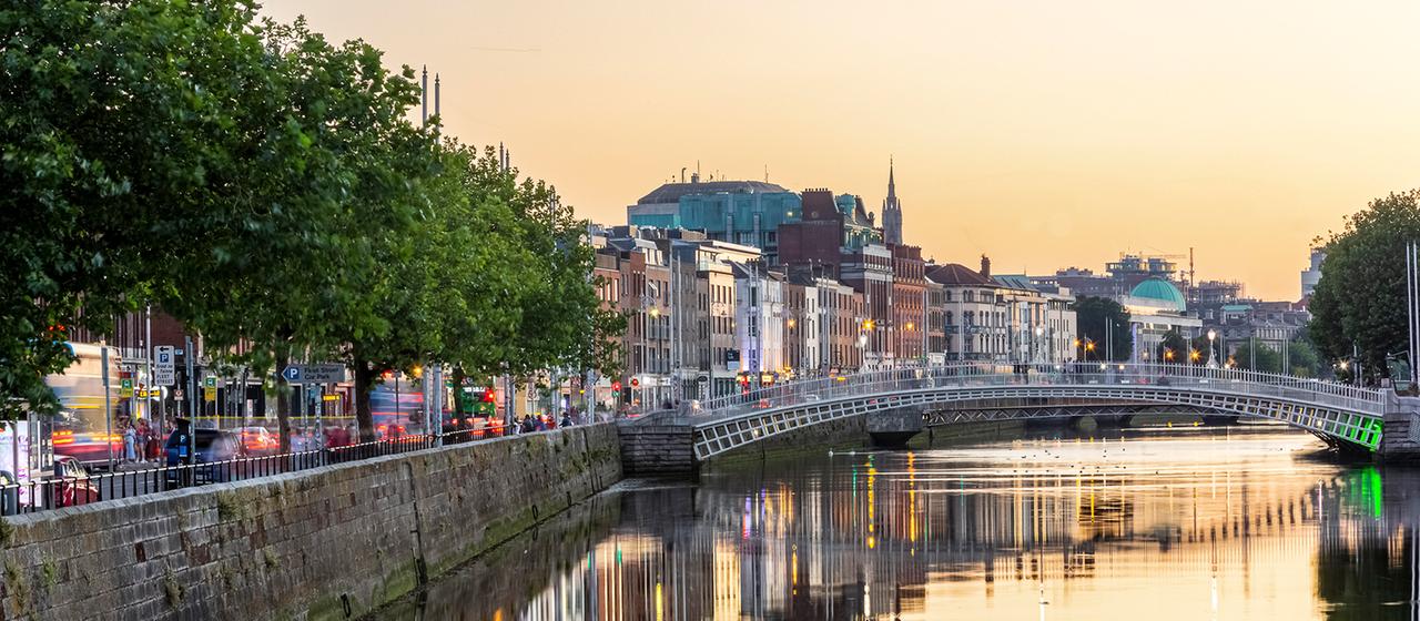 Blick auf den Fluss Liffey in Dublin.
