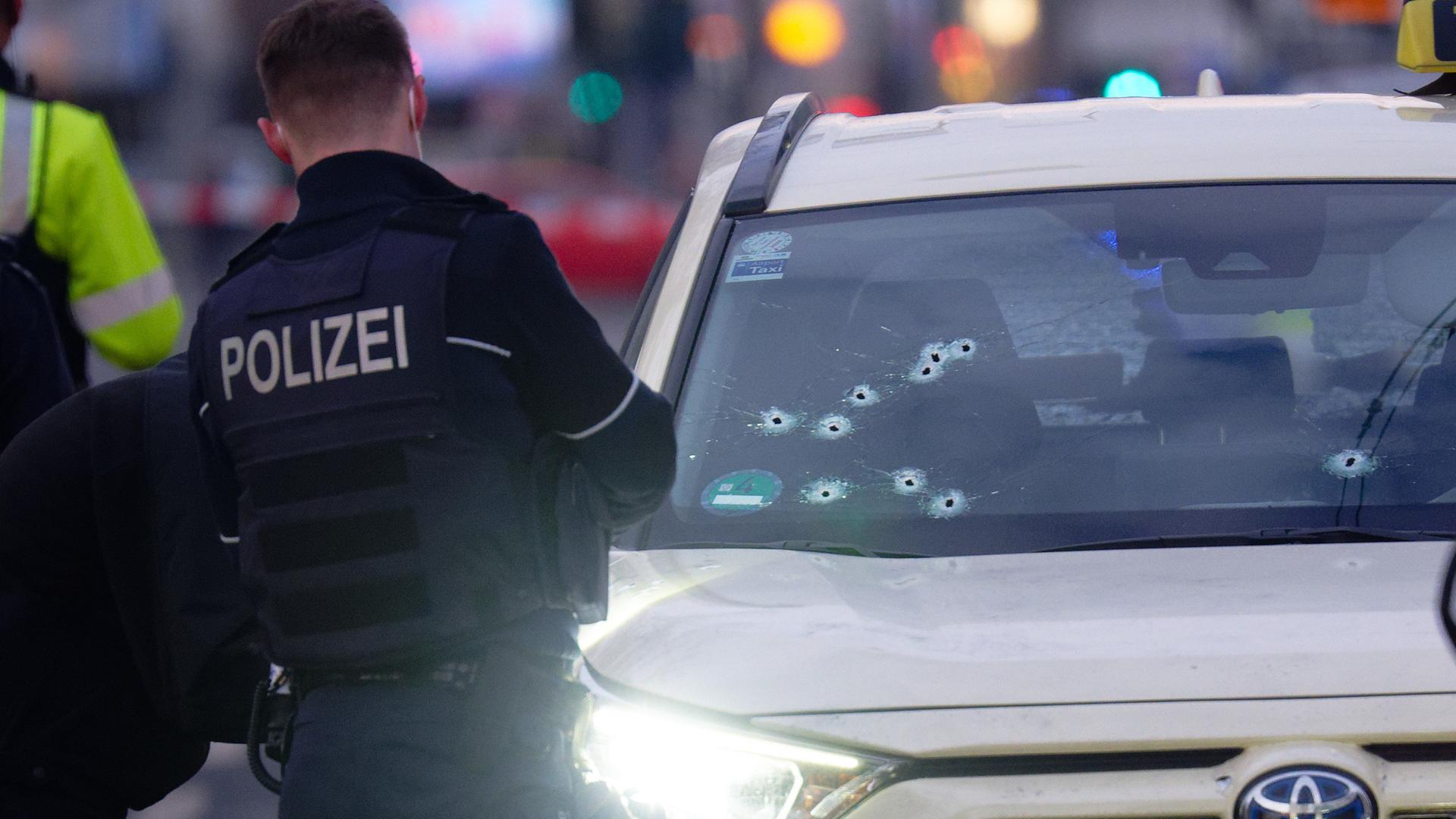 Schüsse auf Taxi in Düsseldorf: Tatverdächtiger festgenommen