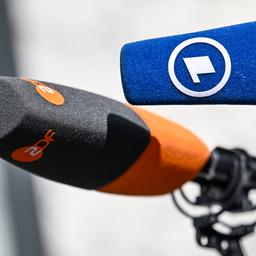 Mikrofone der Sender ARD und ZDF.