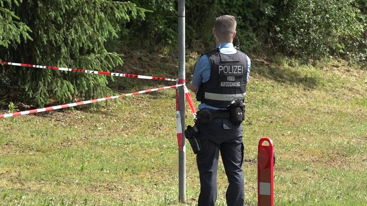 Ermittler bei der Spurensuche