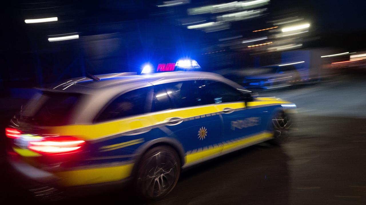 バーデン・ヴュルテンベルク州: ヴュステンハウゼン: 薬物の影響下で時速150kmで追跡