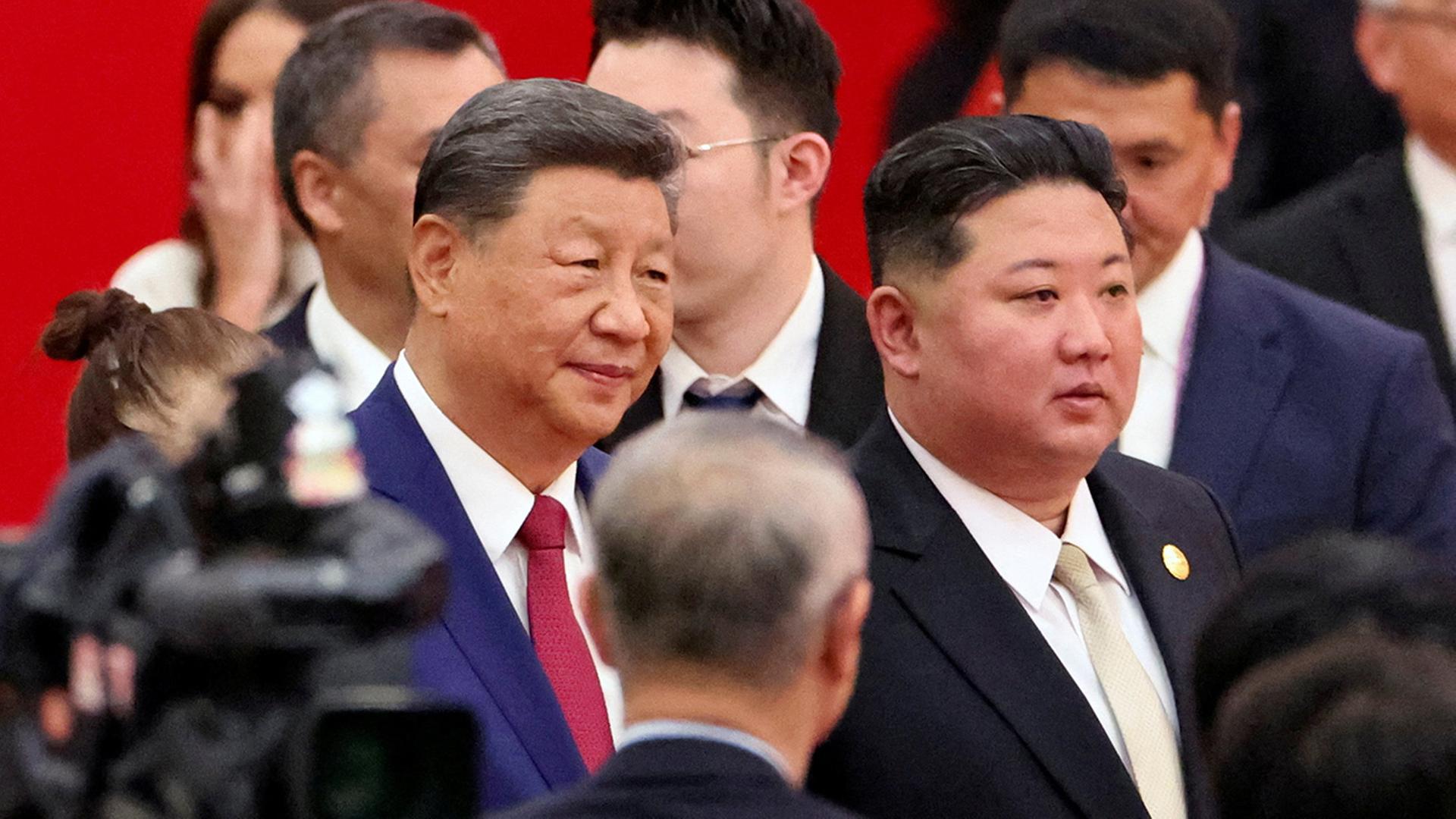 Nach Militärparade in Peking: Xi und Kim wollen reden
