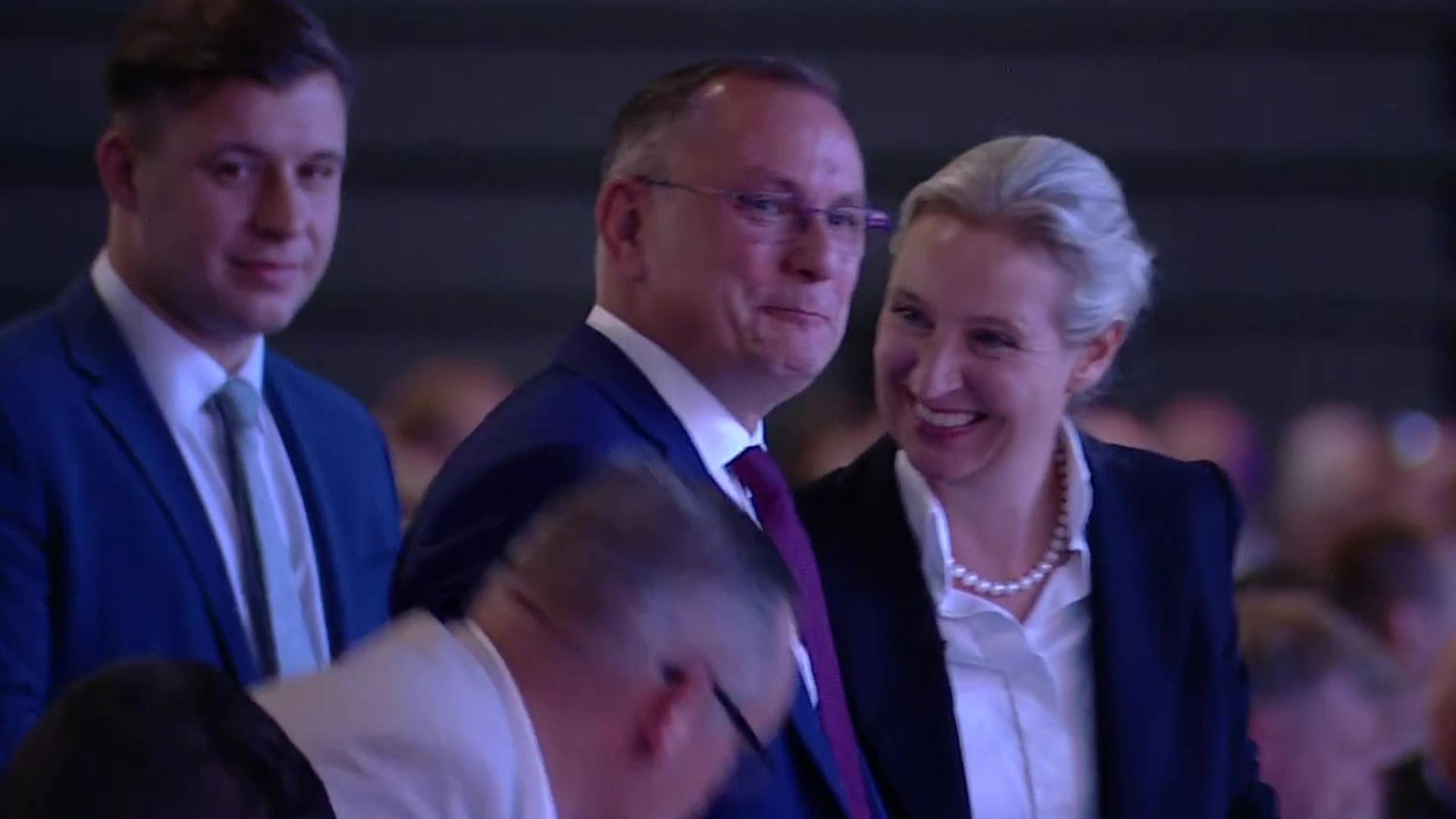 AfD-Chefs Weidel und Chrupalla werden von Delegierten im Amt bestätigt