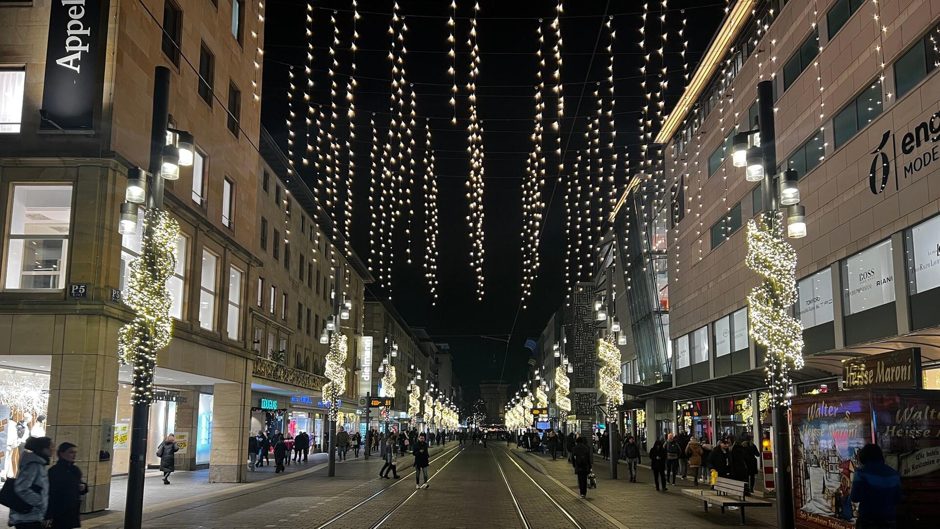 Kampagne sammelt rund 60.000 Euro und sichert Weihnachtsbeleuchtung in der Mannheimer Innenstadt