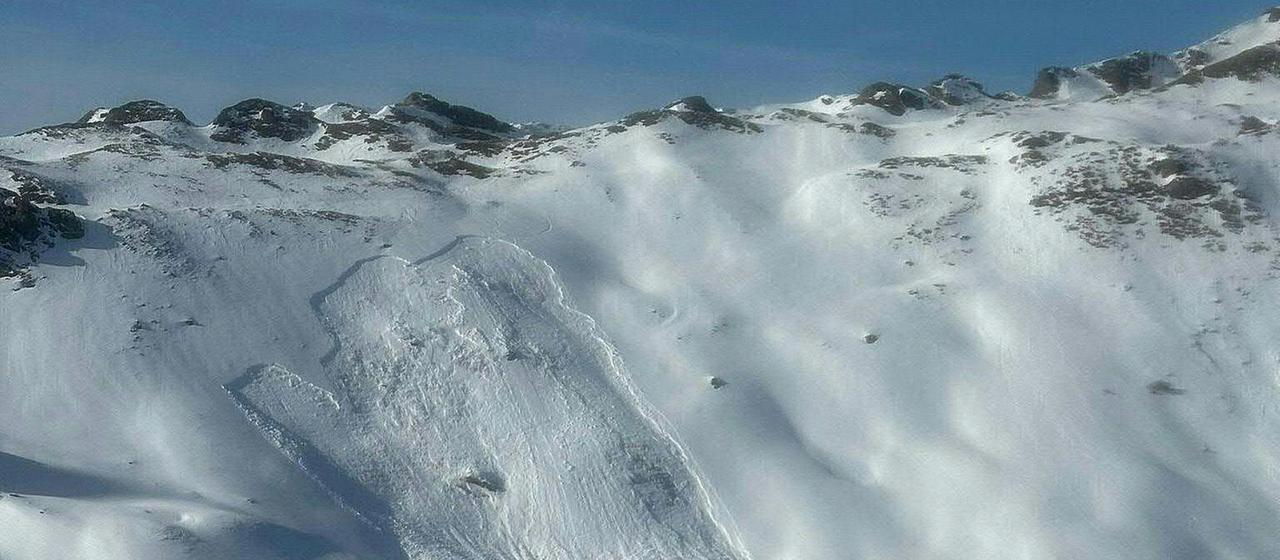   Avalanche on the Schmugglerscharte in Bad Hofgastein in Austria