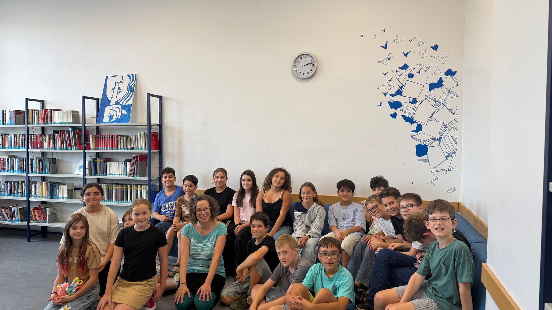 Handyverbot an Schule: Jetzt wird zusammen gespielt, statt alleine zu daddeln