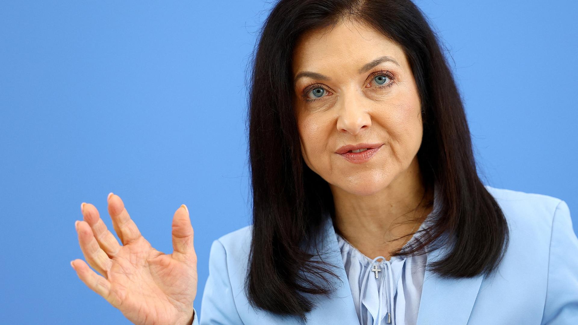 Wachstumsprognose halbiert: Reiche fordert Reformen