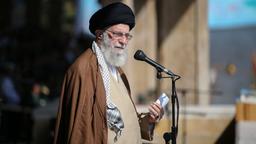 Der Oberste Führer des Iran, Ayatollah Ali Chamenei, bei einer Rede (Archiv).