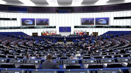 Scharfe Kritik wegen Absprachen mit Rechtsaußen