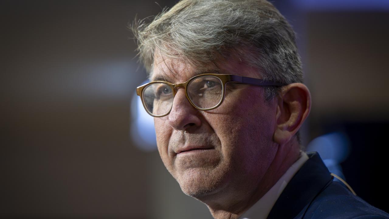 Minister of State for Culture Weimer is selling shares in the company