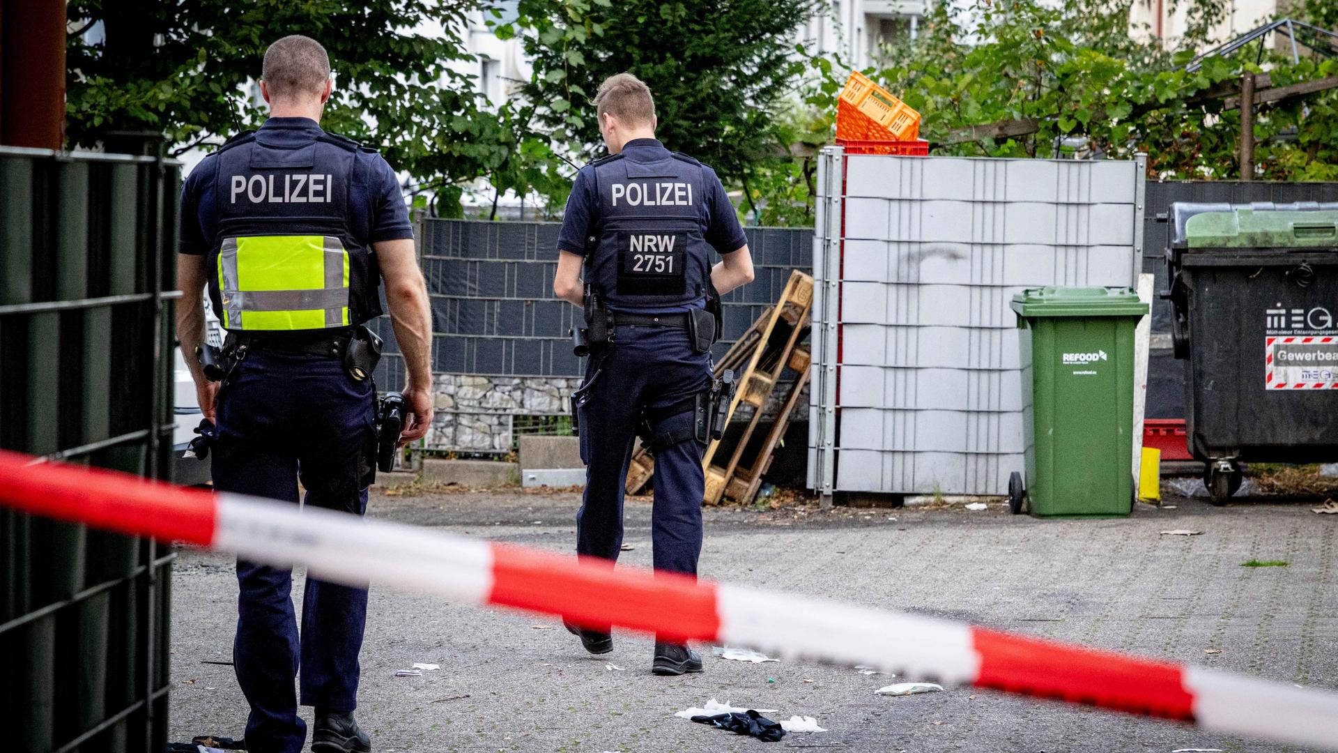 Mann in Mülheim durch Schüsse lebensgefährlich verletzt