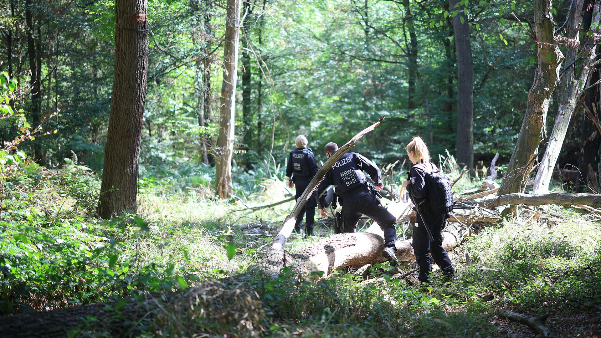 Sabotage an Umspannwerken: Suche mit Fahndungsfotos