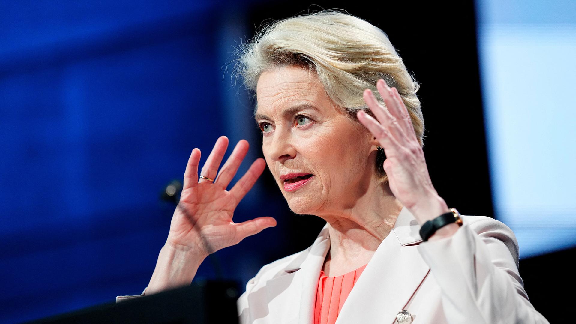 EU-Kommissionschefin von der Leyen: Die Wandelbare | tagesschau.de