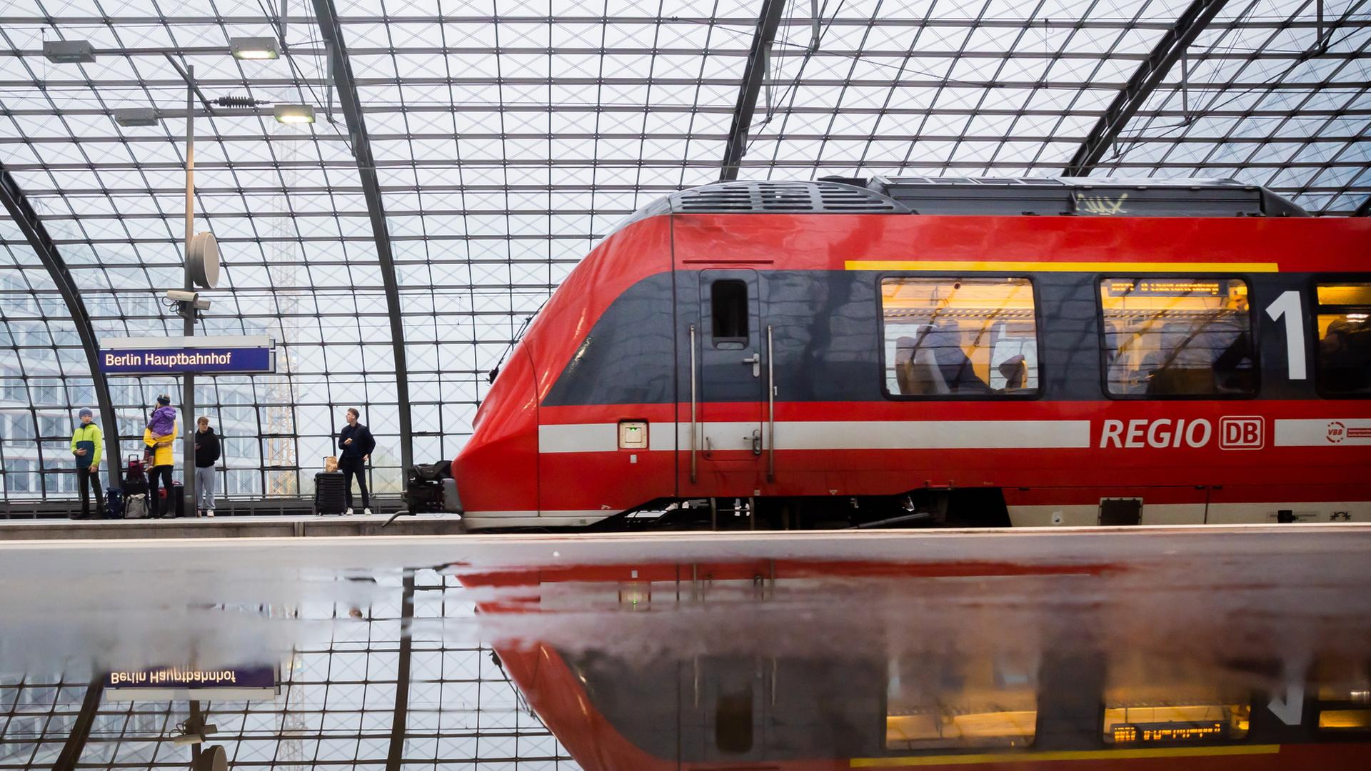 Preis für Deutschlandticket steigt im Januar auf 66,80 Euro