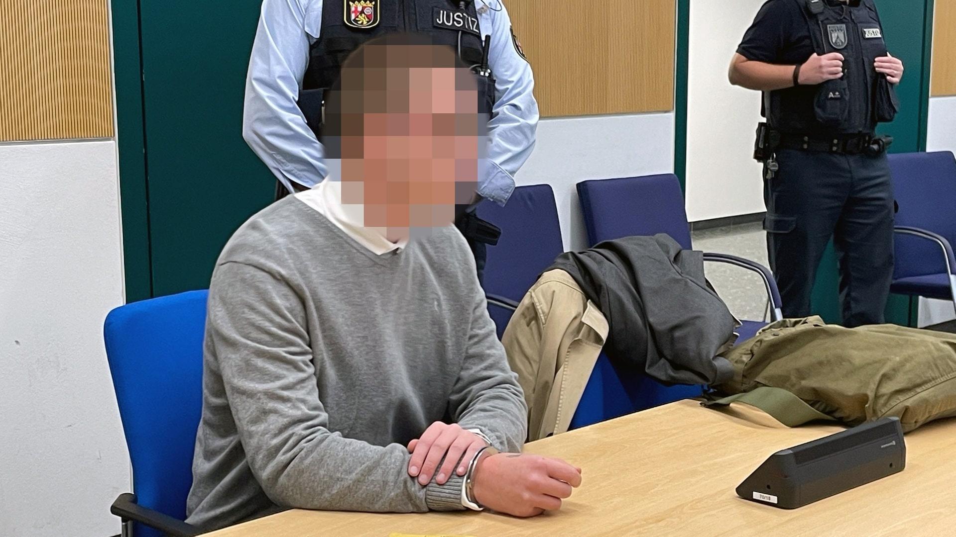 Familie auf Kapverden getötet: Angeklagter spricht nicht mit dem Gutachter