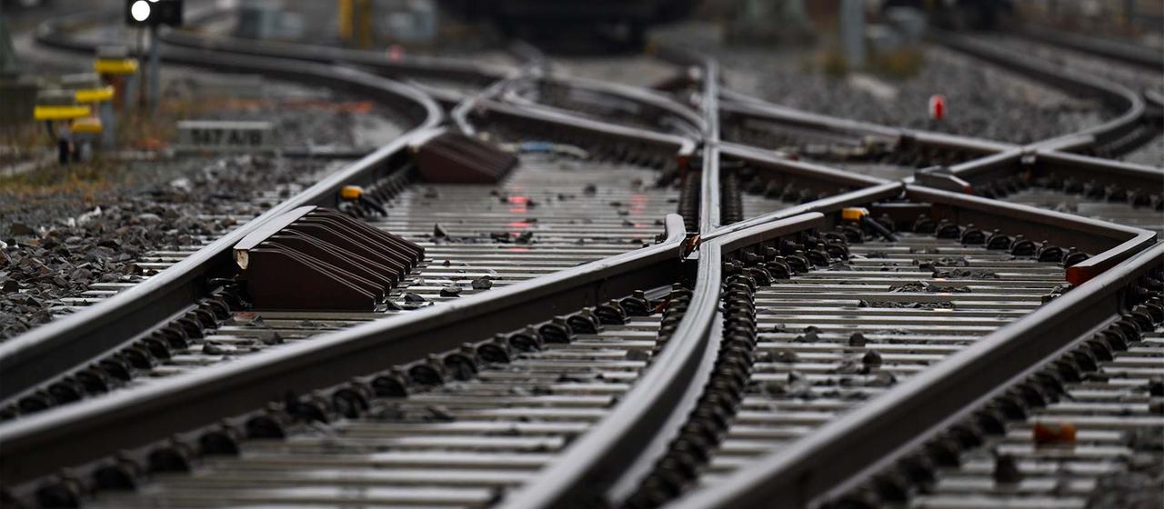 Deutsche Bahn verlegt Schienen aus “grünem Stahl“