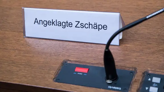 Bewährung abgelehnt: NSU-Terroristin Beate Zschäpe soll mindestens bis 2035 in Haft bleiben