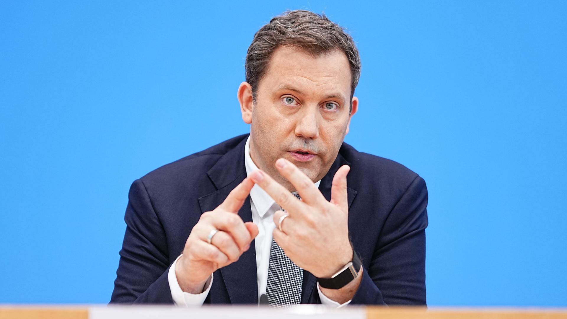 Klingbeils Steuerpläne stoßen auf Kritik - auch aus der Union