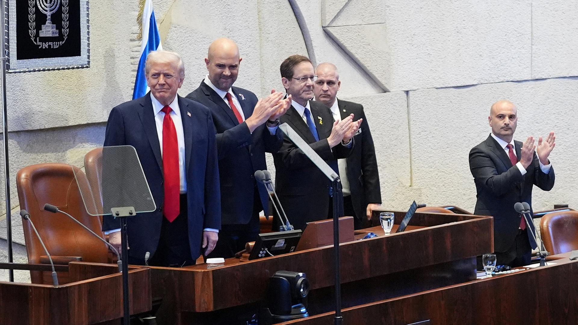 Donald Trump spricht vor der Knesset. | via REUTERS