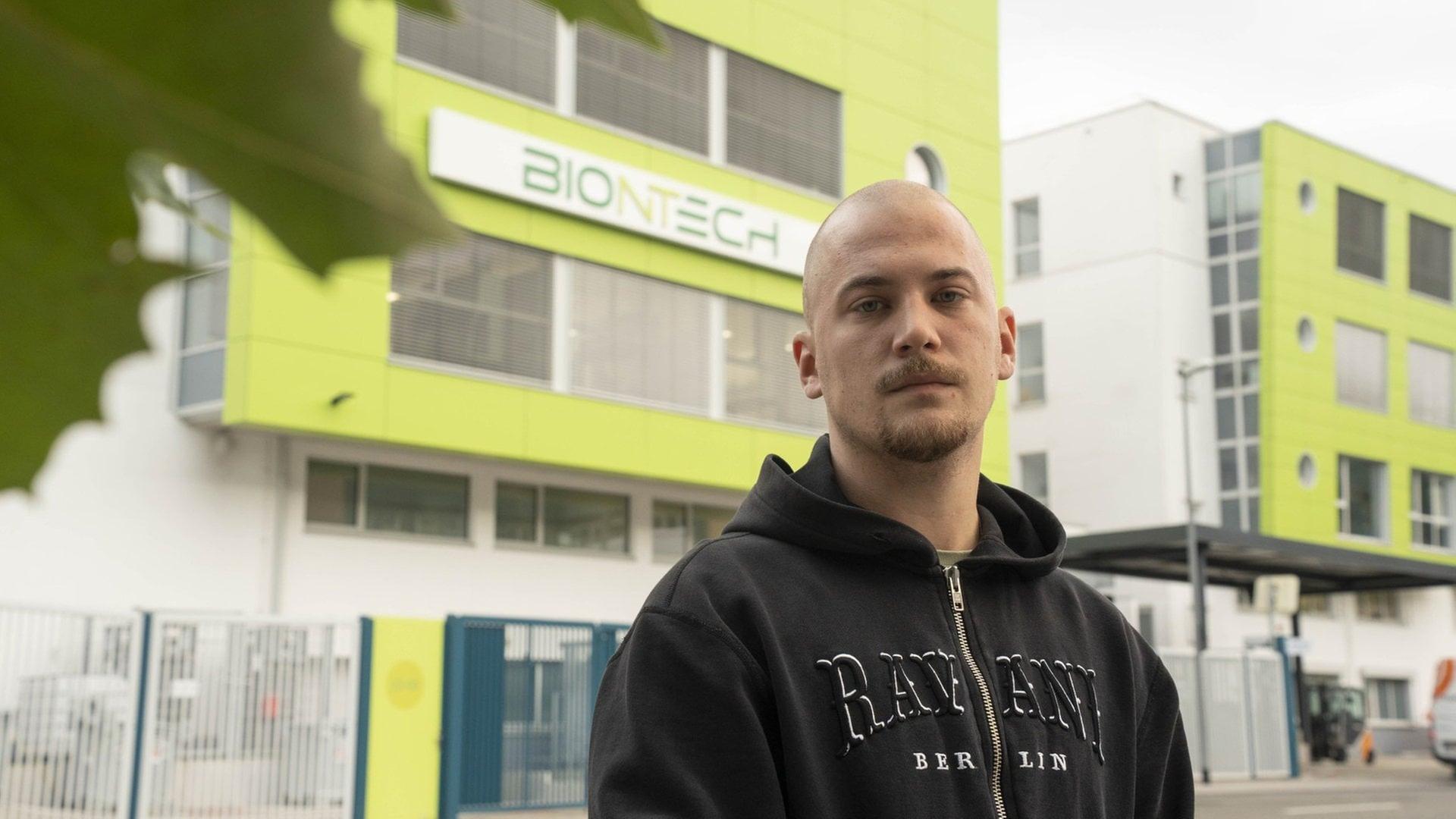 Der Betriebsratsvorsitzender Jacob Kaufmann von BioNTech in Idar-Oberstein ist entäuscht von dem Vorgehen seines Arbeitsgebers. | SWR