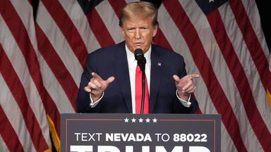 Donald Trump spricht auf der Vorwahlveranstaltung der Republikaner in Las Vegas