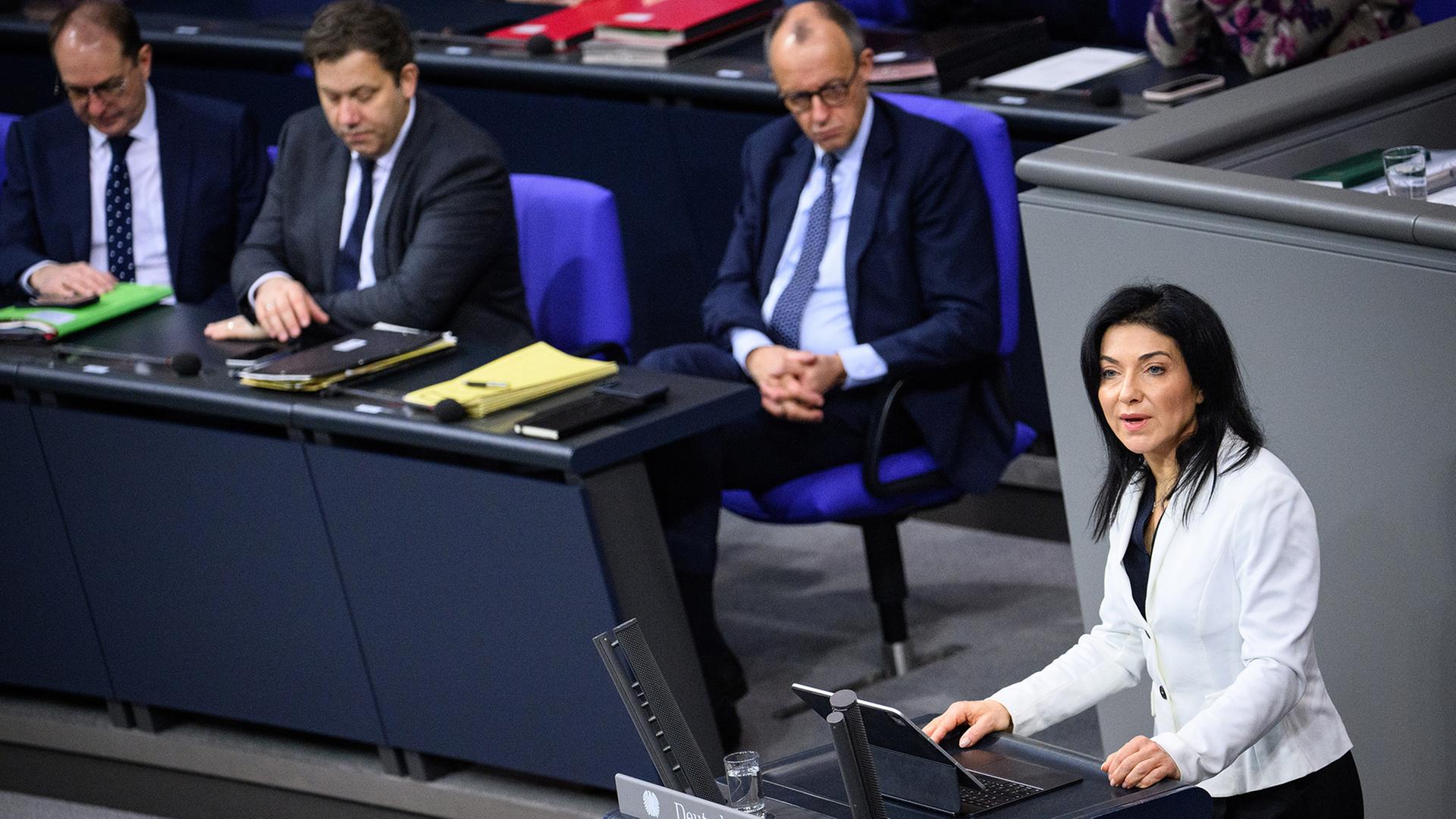 Katherina Reiche spricht im Bundestag. | dpa