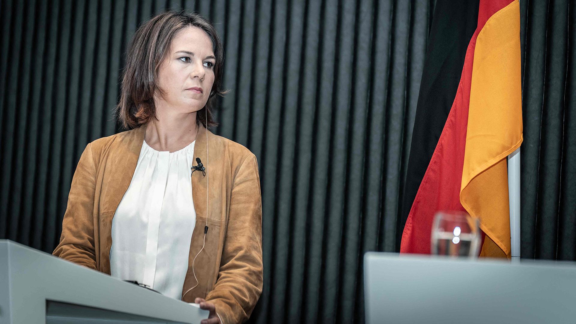 Debatte um Baerbock-Aussage: Eine pro-russische Kampagne? | tagesschau.de