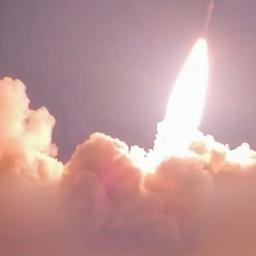 Abschuss einer Rakete in Richtung US-Ziele in Jordanien, Kuwait und Bahrain - Screenshot aus dem Video der iranischen Revolutionsgarden von der Webite "Sepah News"