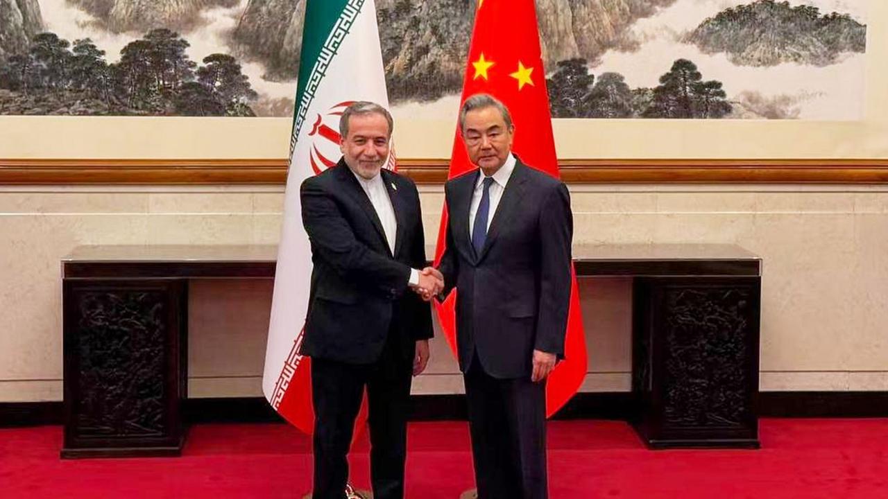 Vor Trumps China-Besuch: Iranischer Außenminister in Peking