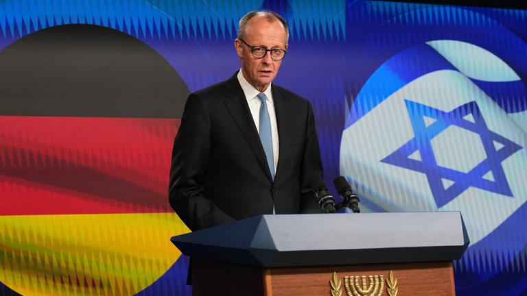 Bundeskanzler Friedrich Merz bei einer Pressekonferenz in Jerusalem am 07.12.2025